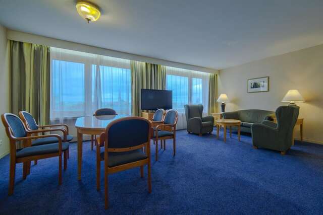 Отель Radisson Blu Daugava Hotel, Riga Рига-36