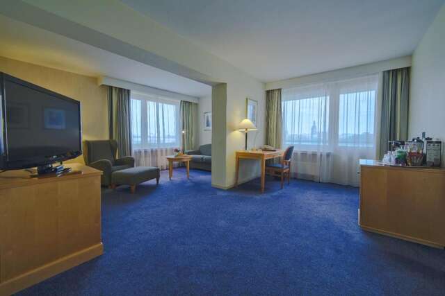 Отель Radisson Blu Daugava Hotel, Riga Рига-38